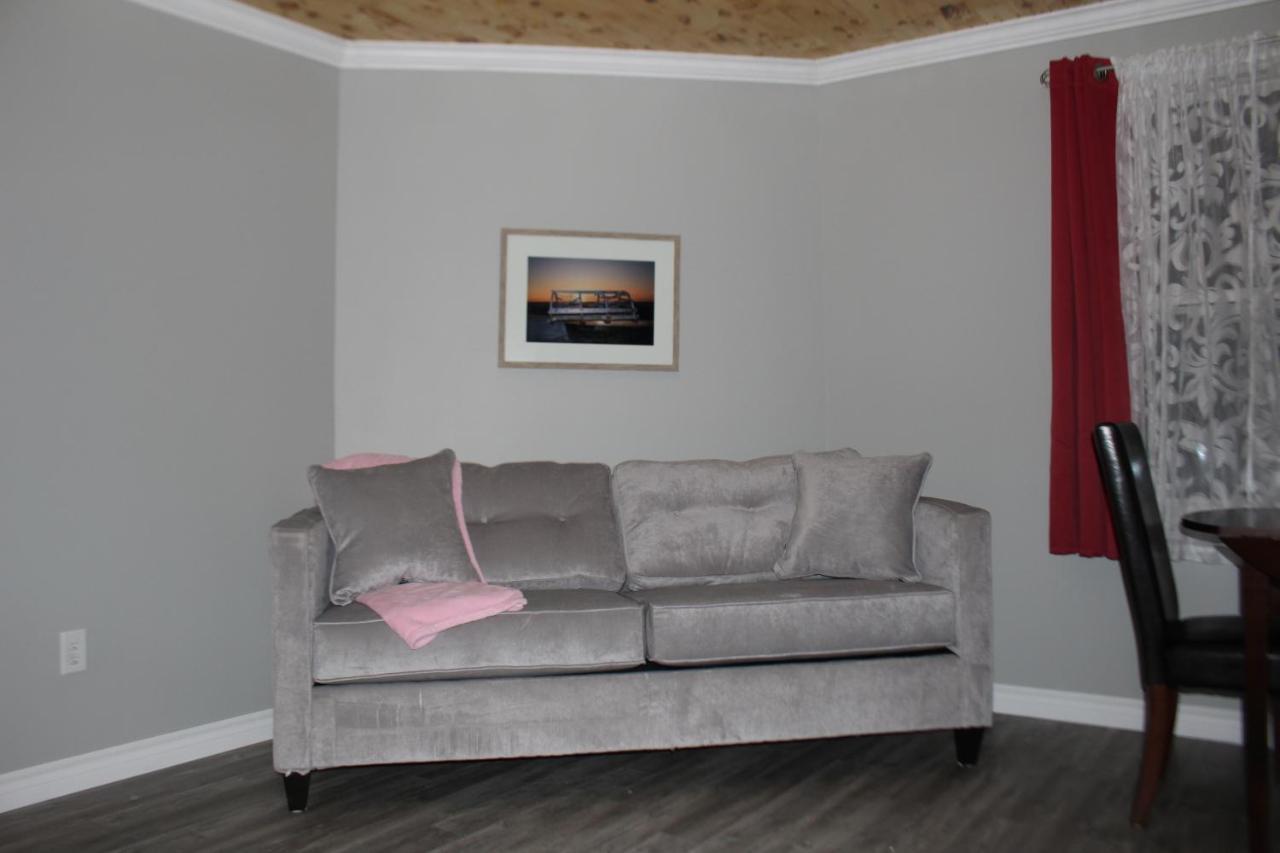 Raleigh Rooms & Taylor'S Crafts Exteriör bild