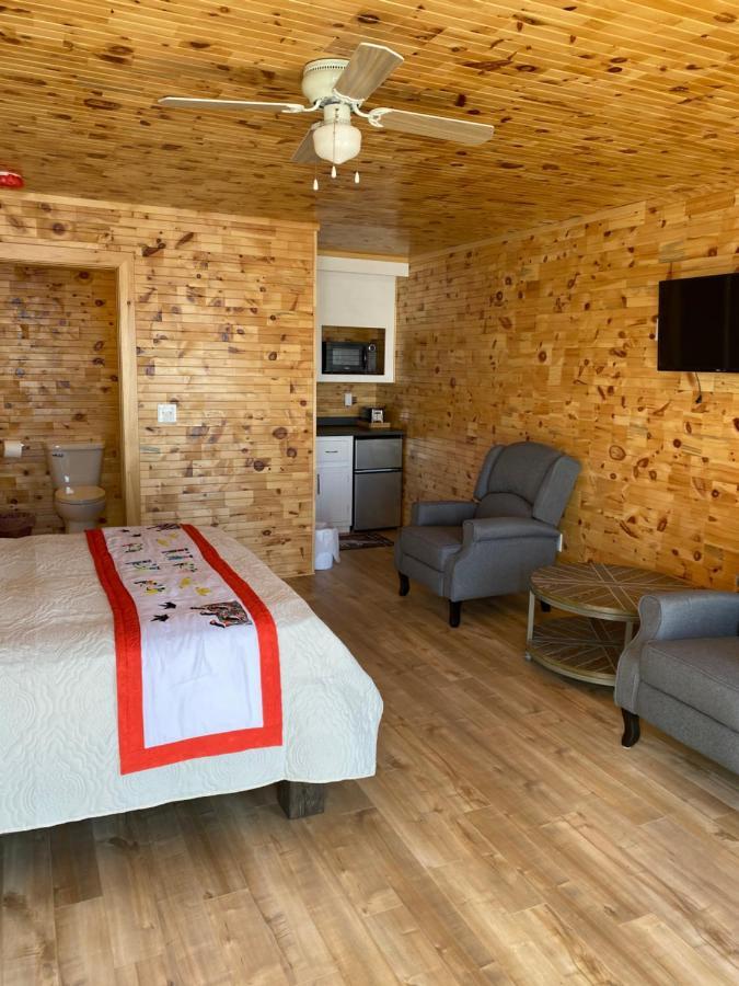 Raleigh Rooms & Taylor'S Crafts Exteriör bild