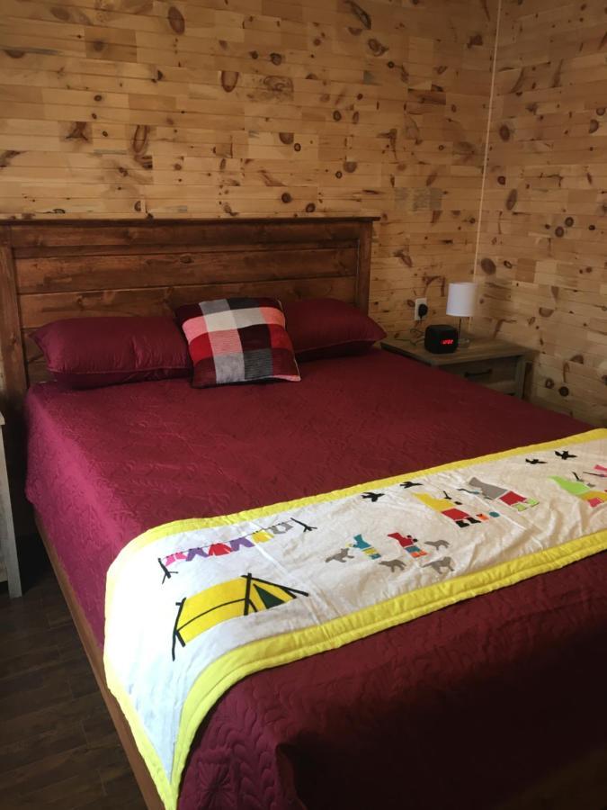 Raleigh Rooms & Taylor'S Crafts Exteriör bild