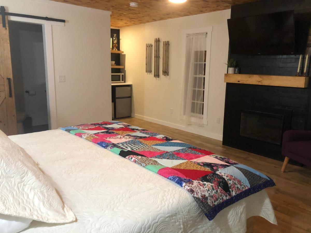 Raleigh Rooms & Taylor'S Crafts Exteriör bild